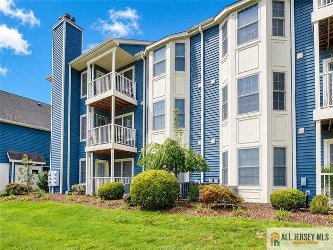 Building Photo - 130 Longfield Ct