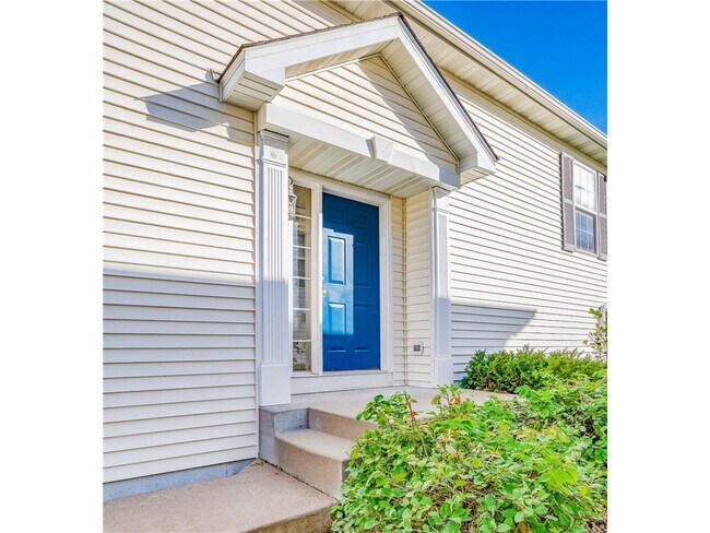 Building Photo - 916 Parkside Blvd