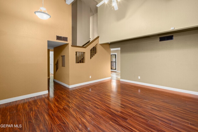 Building Photo - 3329 Tierra Sara Ln