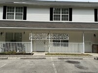 Building Photo - 5622 Boxwood Garden Way