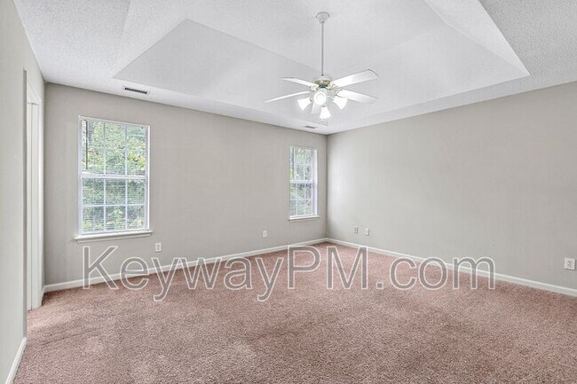 Building Photo - 5780 Carriage Hills Dr