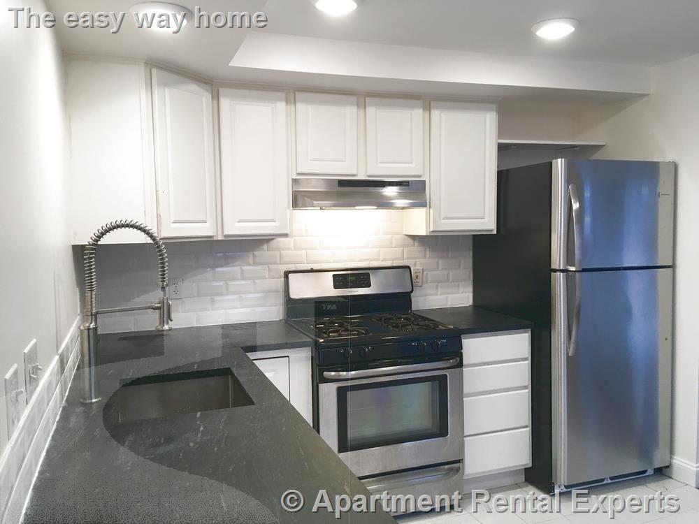 Building Photo - 159 Auburn St