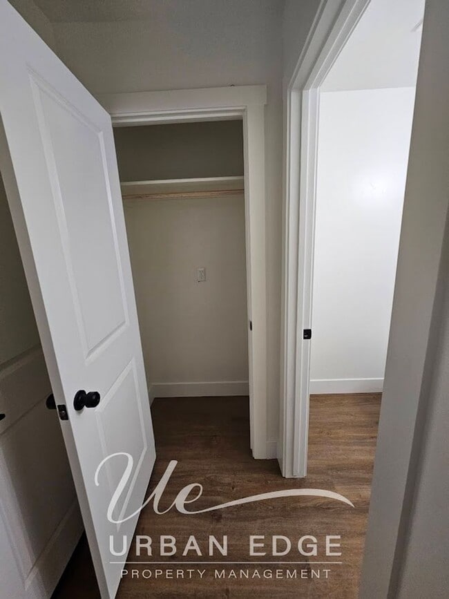 Building Photo - 3 bed, 2.5 bath PLUS a garage townhomes in Mountain Home - 11 minutes to AFB