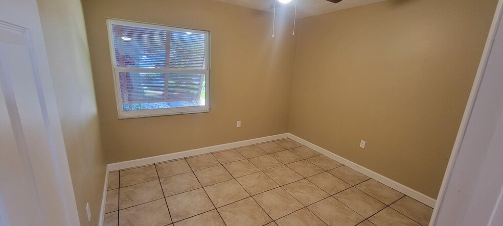 2ND BEDROOM - 180 Magnolia Woods Ct