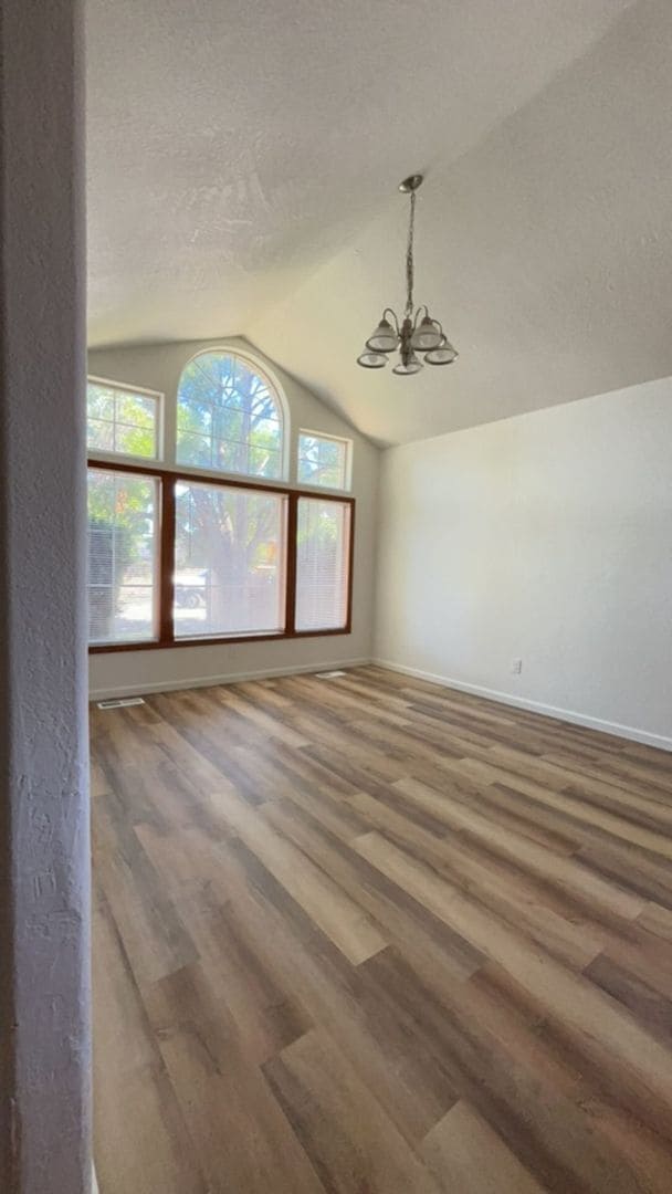 Building Photo - 3 Bedroom 2 bath house coming available!