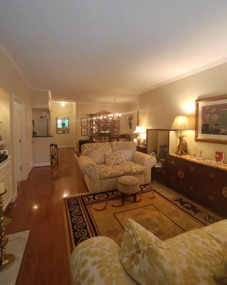 Building Photo - 3071 Lenox Rd NE