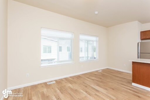 Building Photo - 152 Willow View Cir