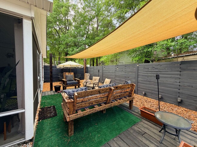 Building Photo - Fully Updated “Cottage” Home Near Colleges, Airport & Coastal Getaways