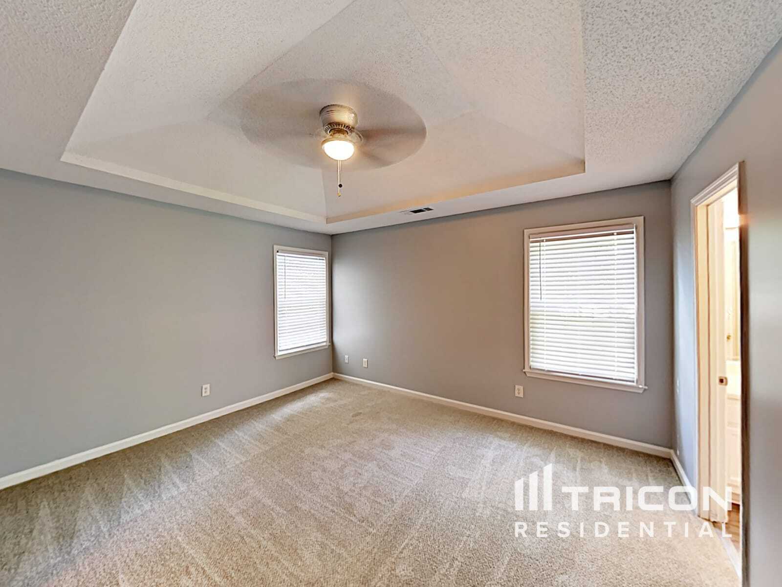 Building Photo - 105 Peach Pointe Dr