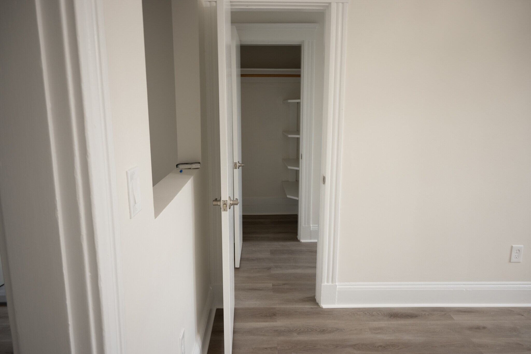 Room 2 - 374 Chestnut Hill Ave