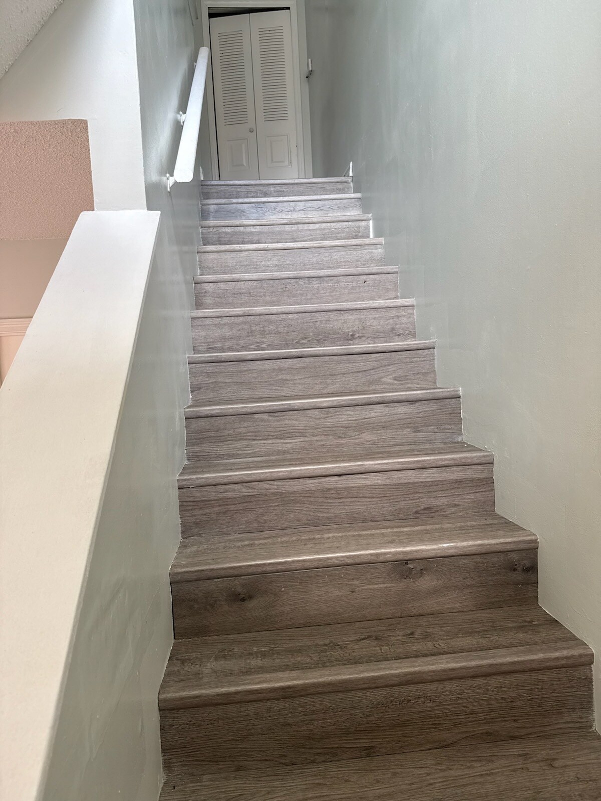 Building Photo - 6233 Yorktown Dr