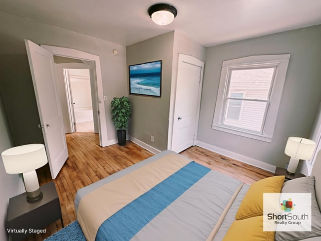 Building Photo - 4 bed 2 bath Single Family Home