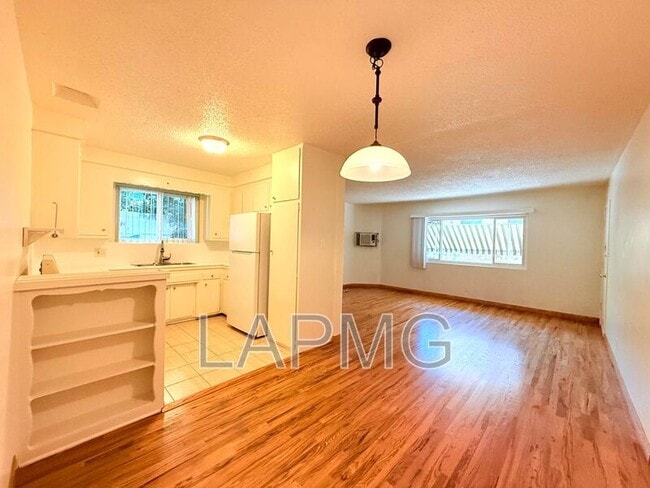 Building Photo - 12325 Riverside Dr