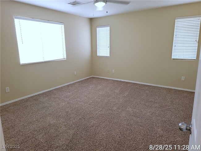 Building Photo - 10600 Corte Sierra St