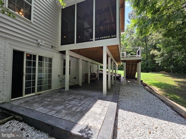 Building Photo - 71 Battery Ridge Dr