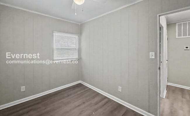 Building Photo - 500 Swann Dr