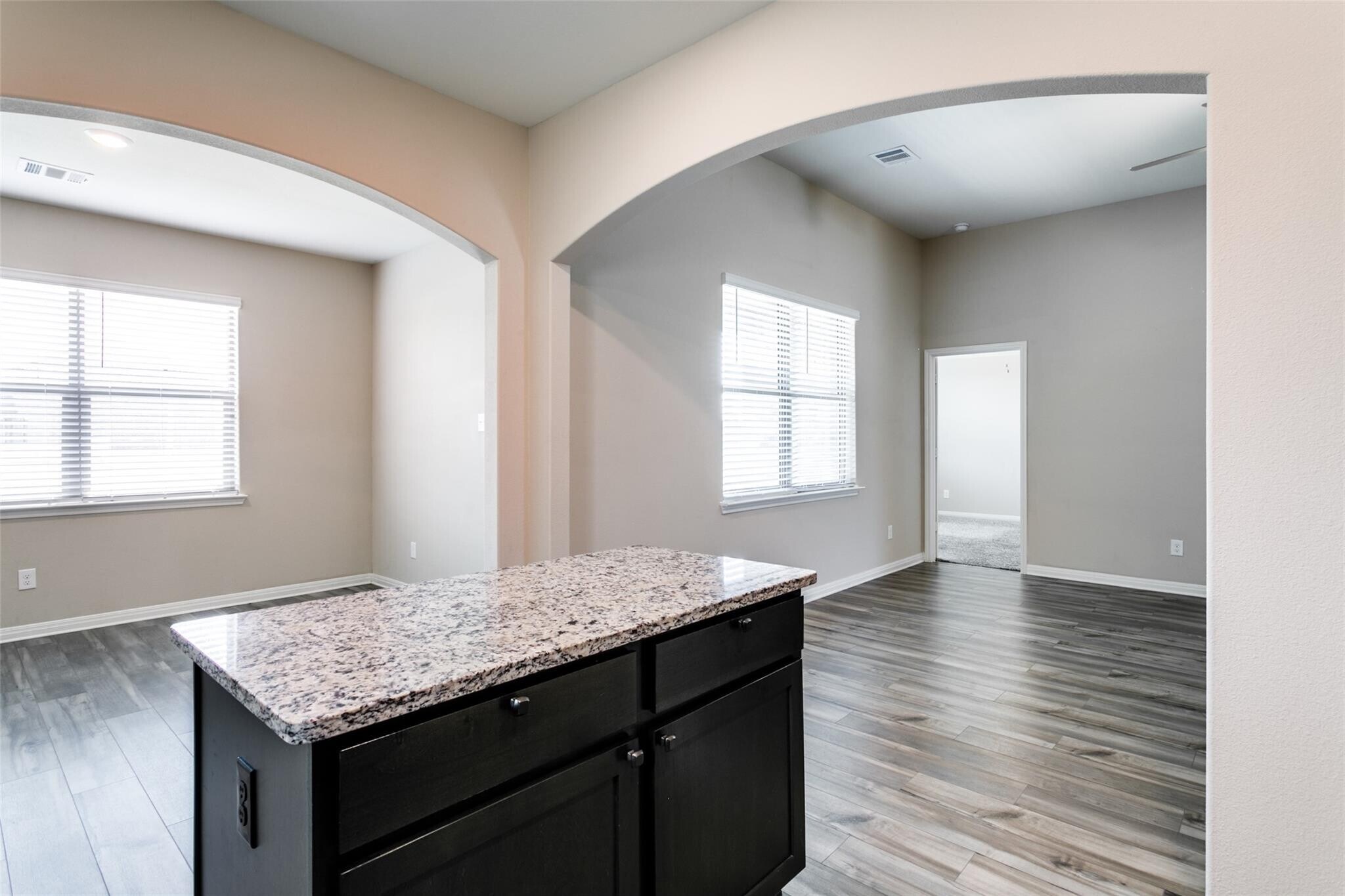 Building Photo - 13645 Lansman Dr
