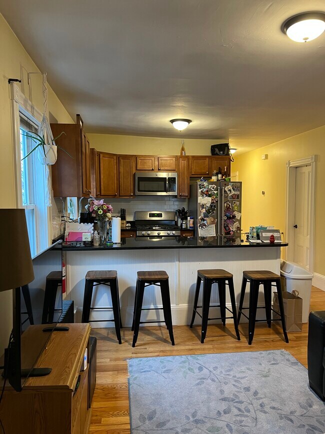 Building Photo - 42-44 Gorham St. Unit 3