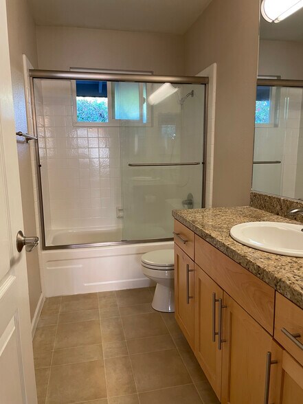 Bathroom - 231 Masters Ct