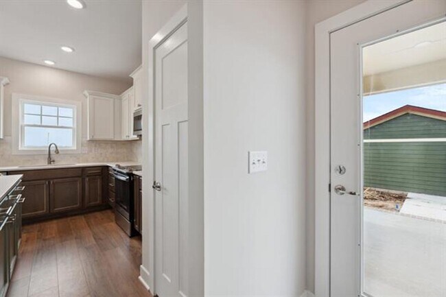 Building Photo - Brand new 3BR /2.5BA Home - Available now!