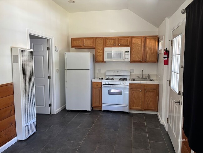 Building Photo - 26455 Delano Dr