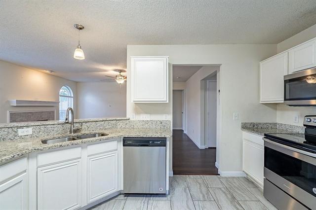 Building Photo - 1408 Belaire Dr