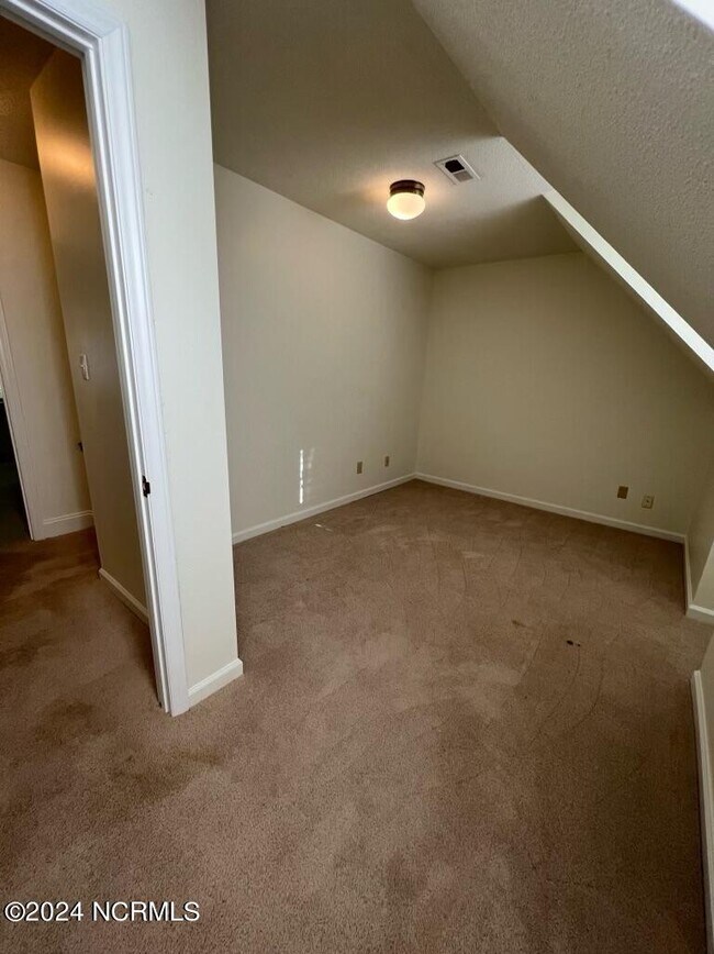 Building Photo - 1320 Dylan Heath Ct
