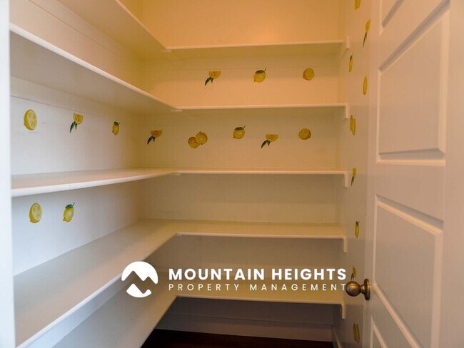 Building Photo - 2274 S 50 E