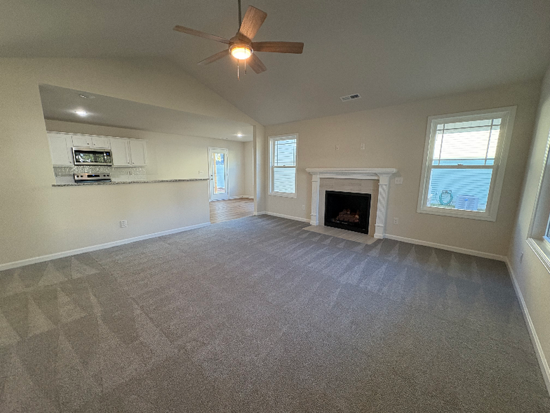 Building Photo - 32 Oakfield Trce Dr
