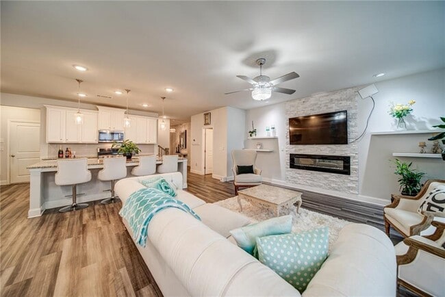 Building Photo - 3493 Amarath Ter