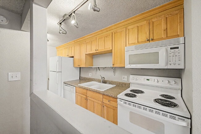 Building Photo - North Washington park one bedroom / one bath Apartment  for rent