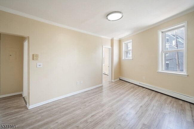 Building Photo - 230 Trumbull St