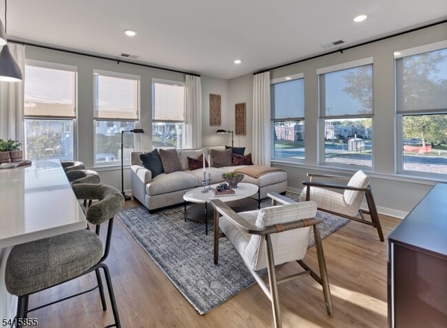 Building Photo - 51 Okner Pkwy