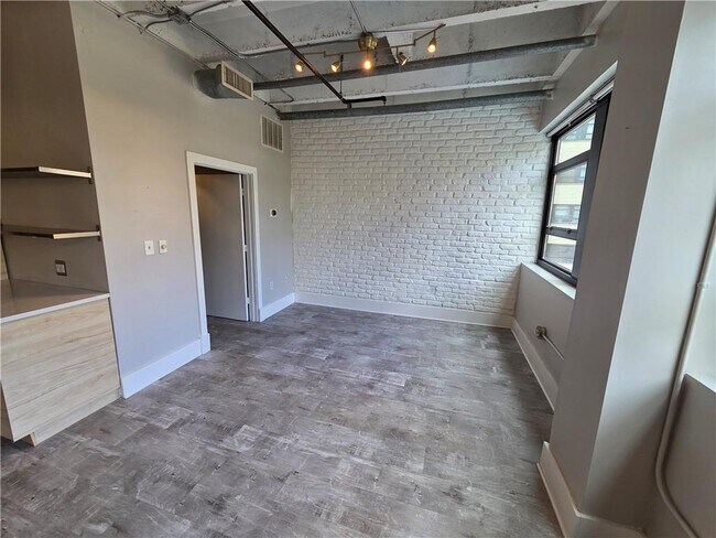 Building Photo - 878 Peachtree St NE