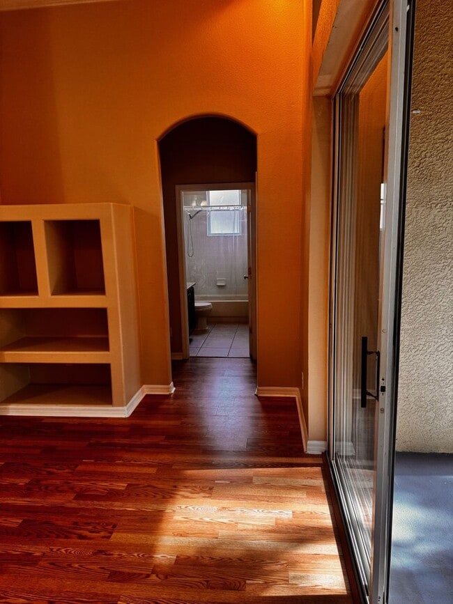 Building Photo - AVAILABLE NOW