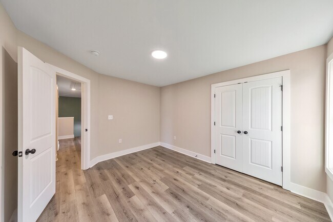 Building Photo - 336 Nobleman Way
