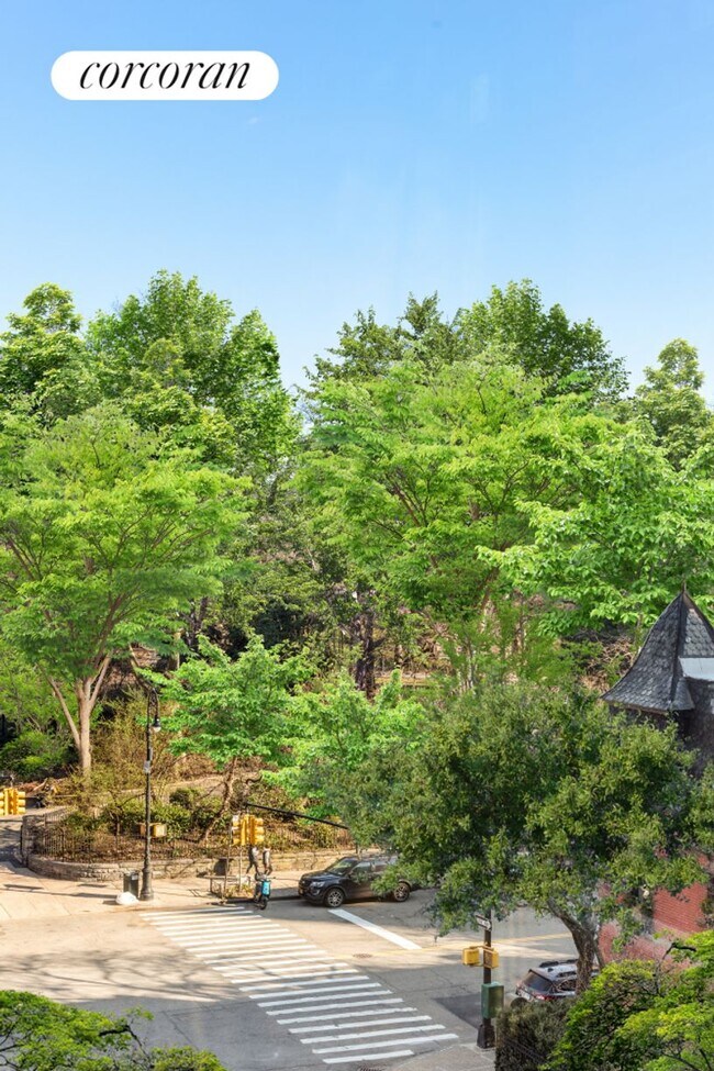 Building Photo - 170 East End Ave