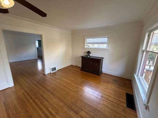 Building Photo - Charming Queen Anne Home AVAILABLE NOW