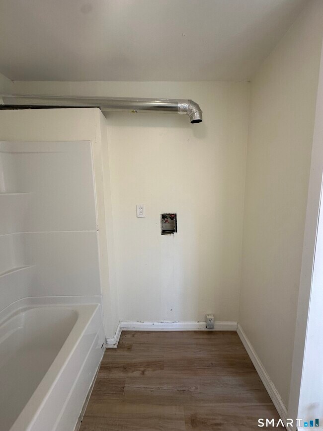 Building Photo - 30 Jefferson Ave