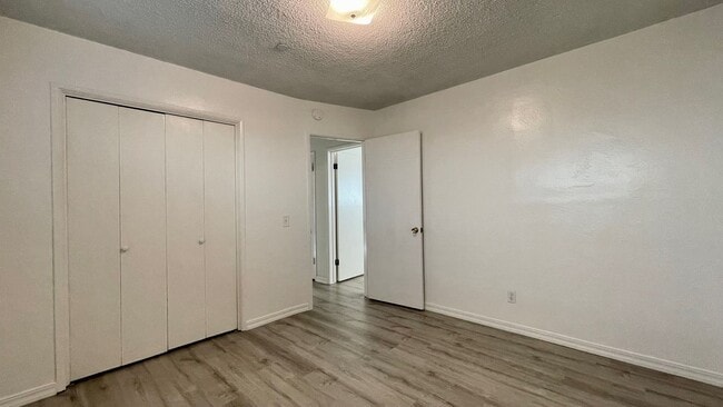 Building Photo - Stand-Alone 2 Bedroom Beach House, Single-Level with Garage