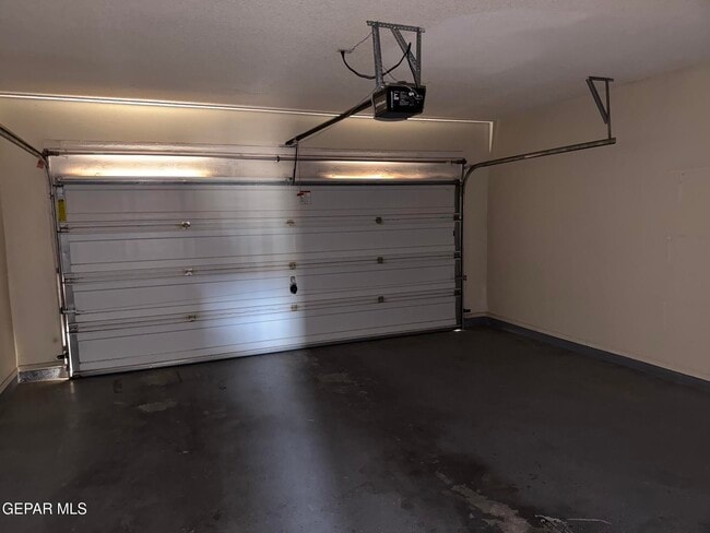Building Photo - 917 Tecate Pl