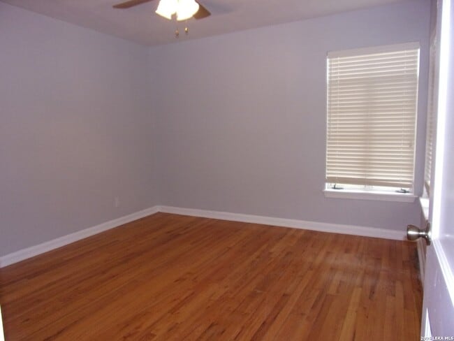 Building Photo - 215 Danville