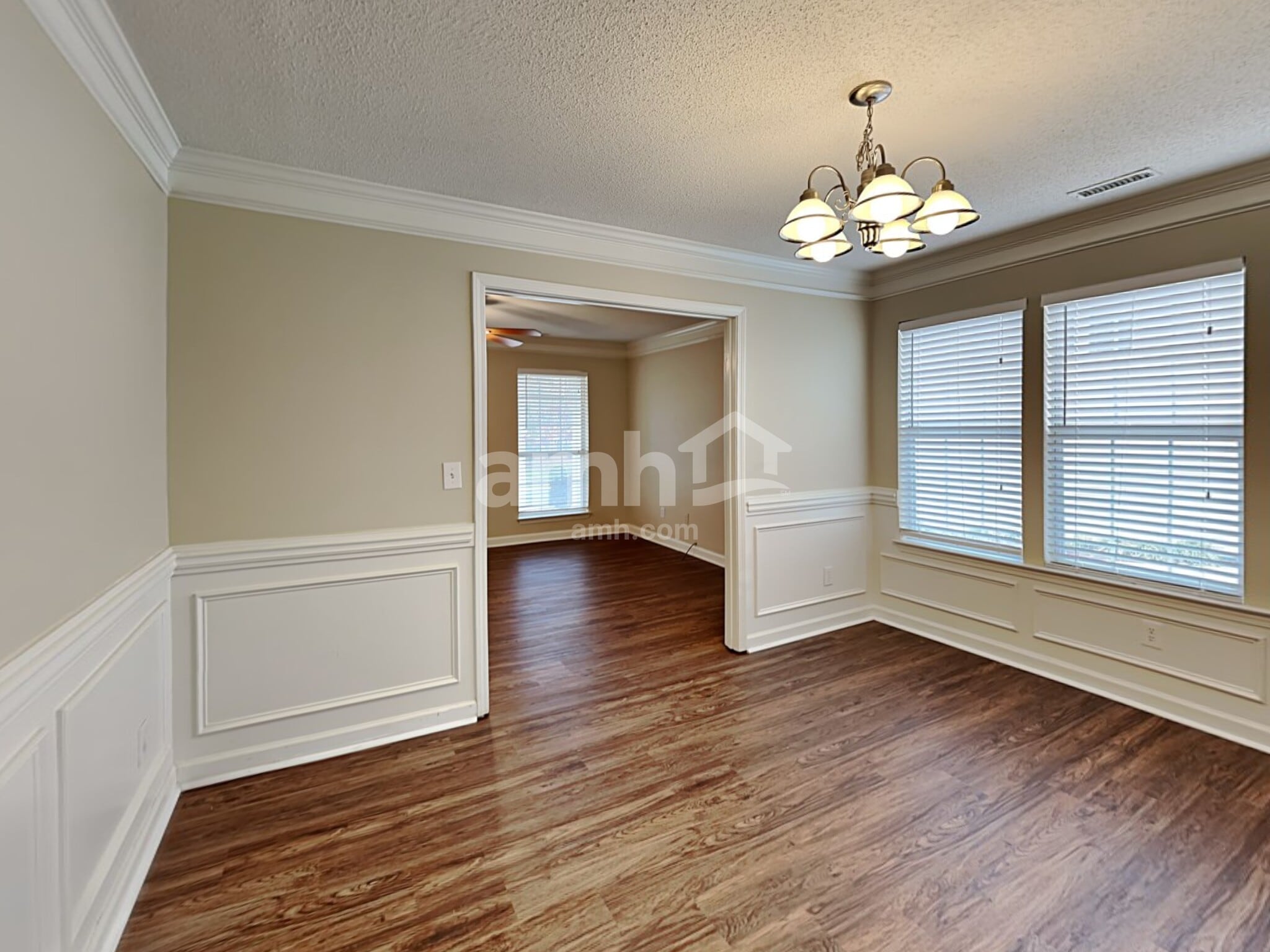 Building Photo - 4010 Logan Cir