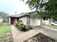 Building Photo - 822 Savage Dr