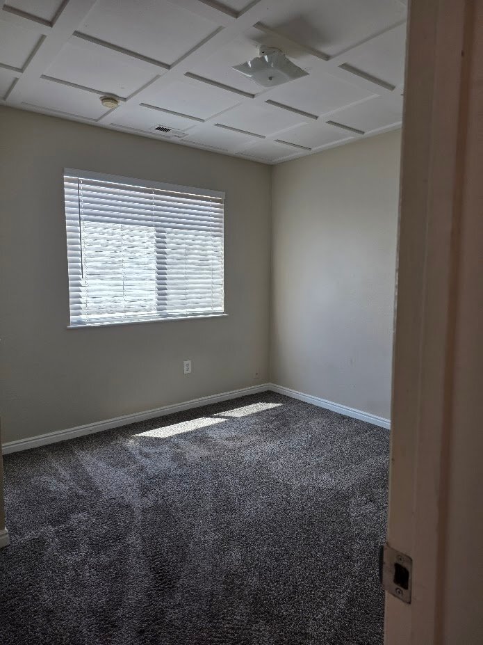 Building Photo - 1521 W 900 S