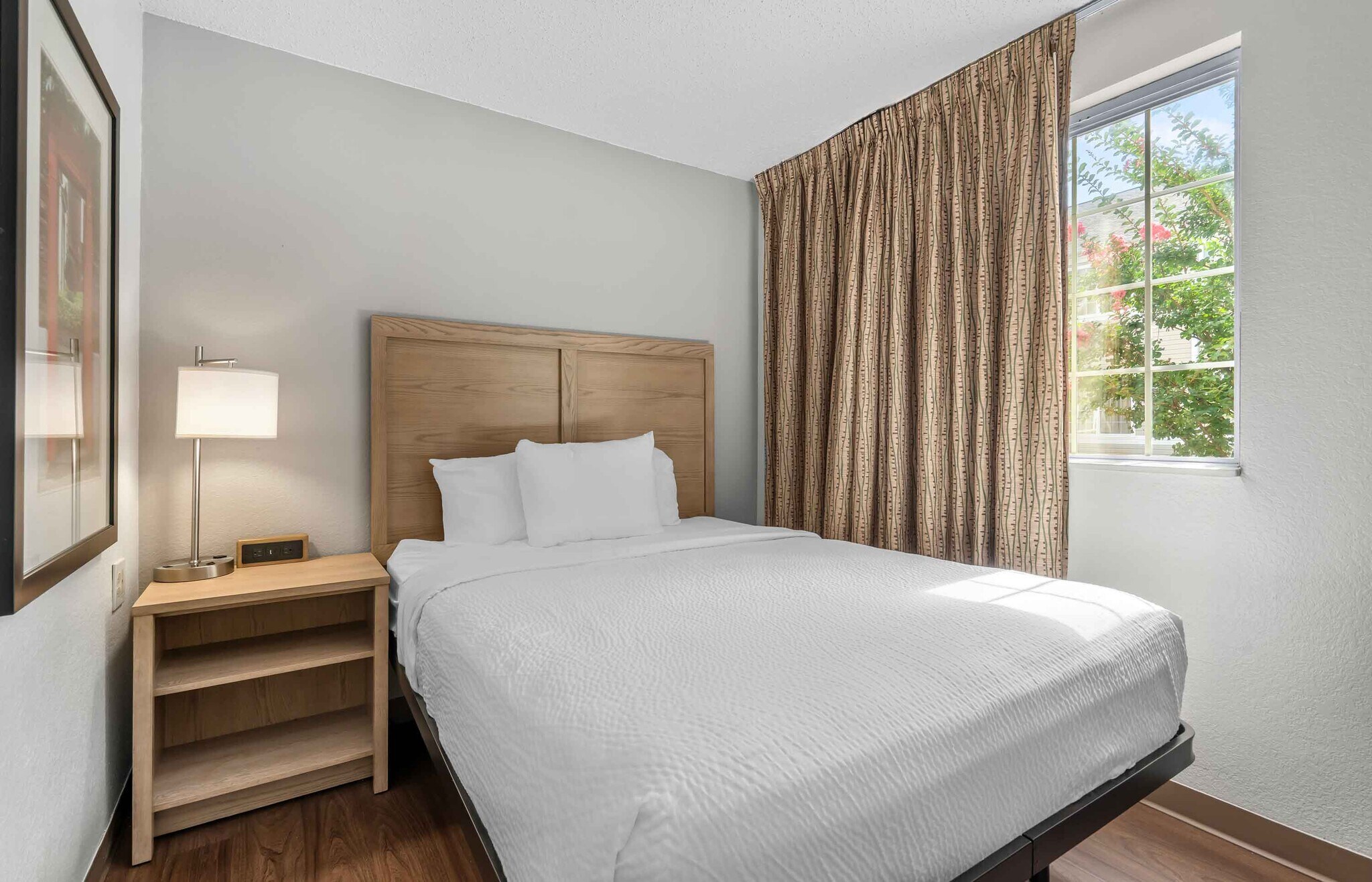 Building Photo - Furnished Studio-Dallas - Plano Parkway