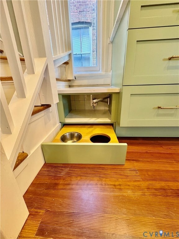 Building Photo - 14 N Davis Ave