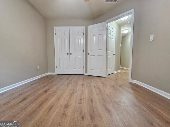 Building Photo - 6162 Deluna Way
