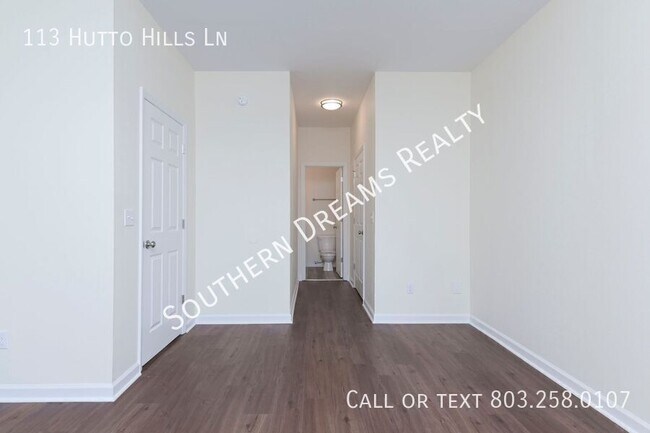 Building Photo - 113 Hutto Hill