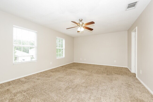 Building Photo - 5624 Dory Dr